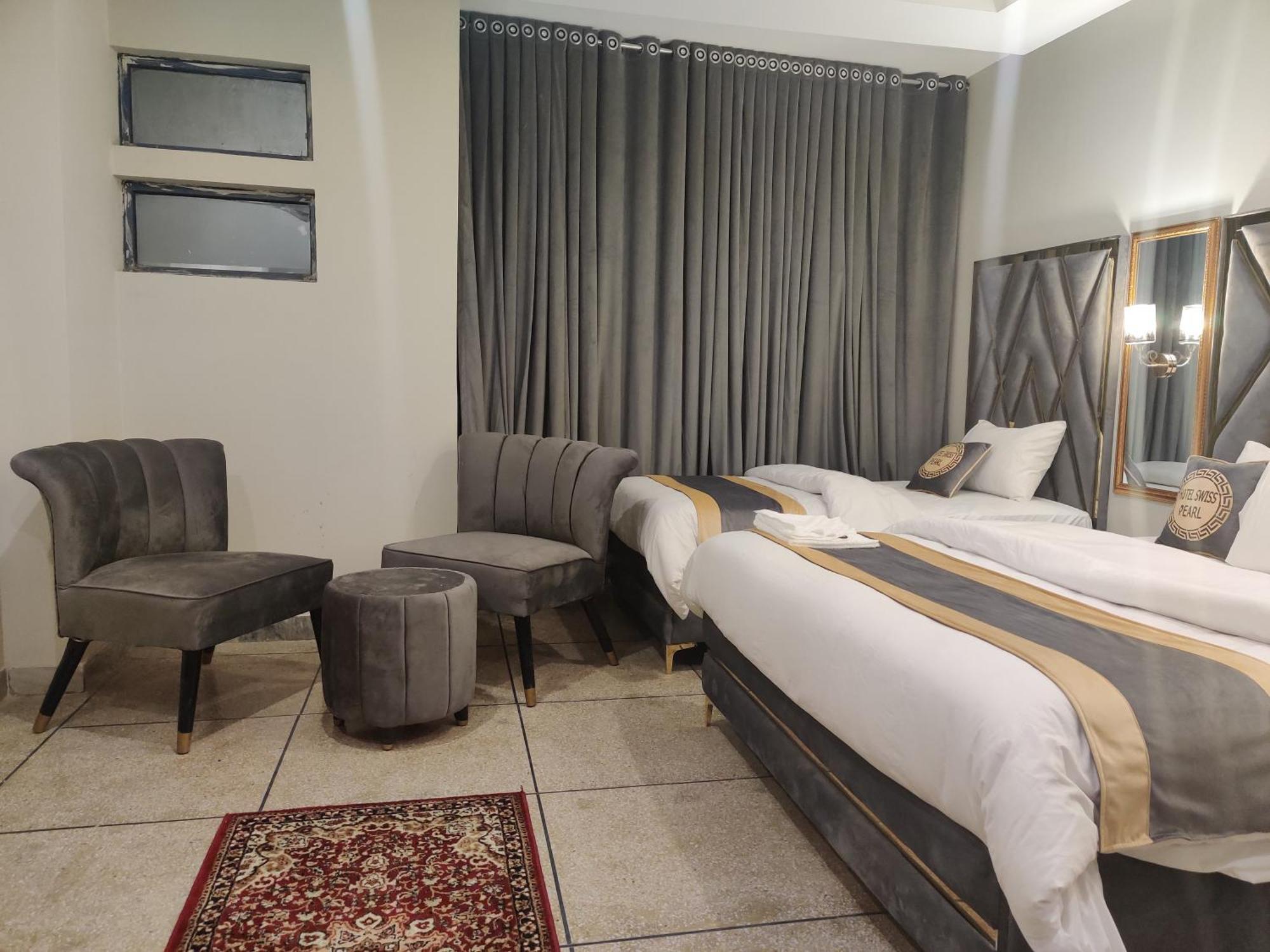 Hotel Swiss Pearl Lahore Exterior photo