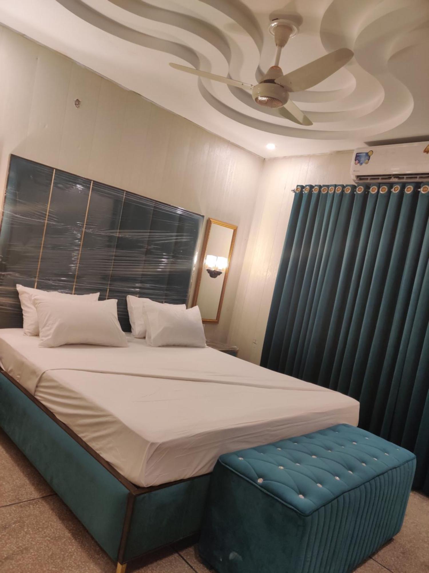 Hotel Swiss Pearl Lahore Exterior photo