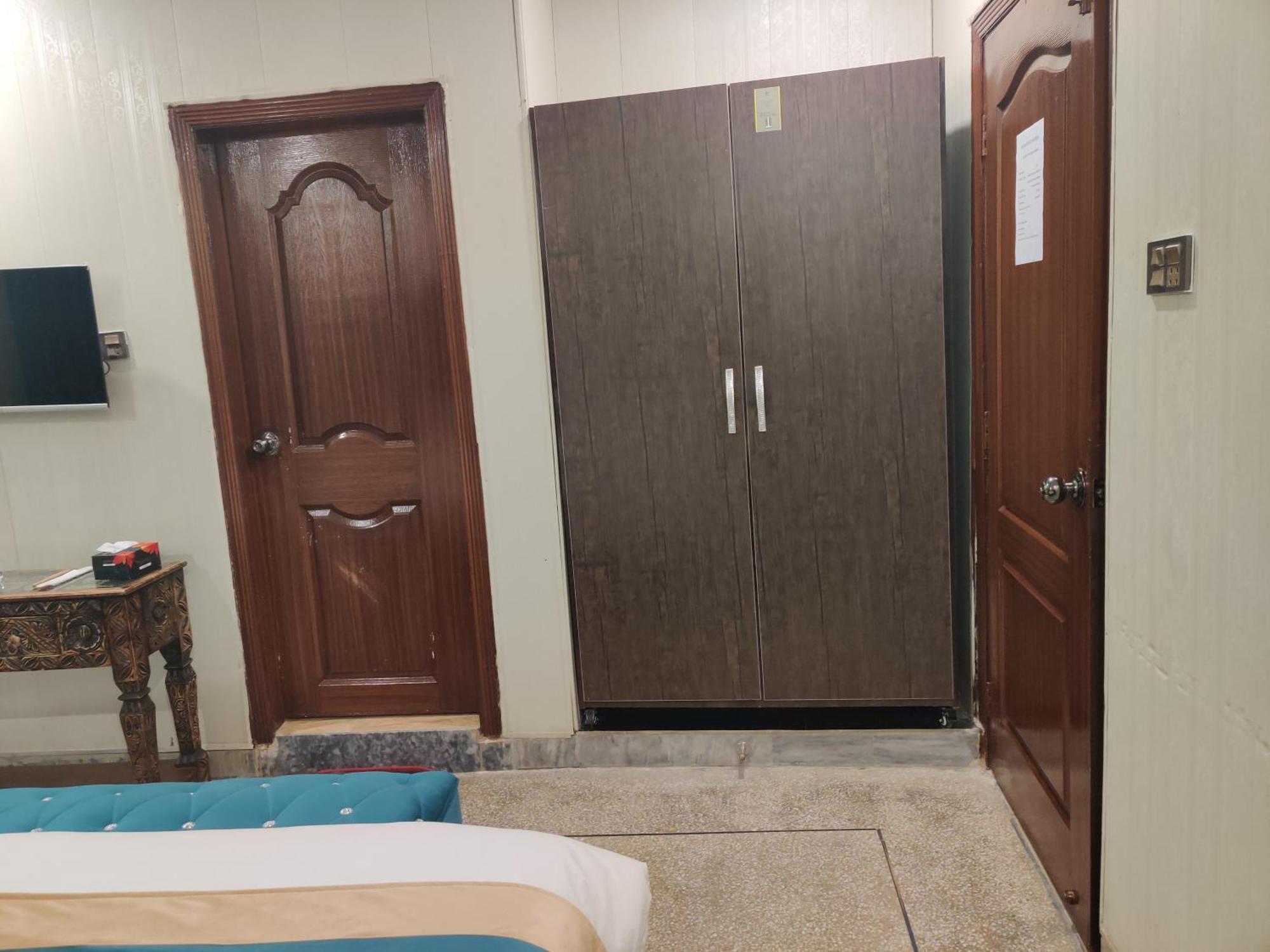 Hotel Swiss Pearl Lahore Exterior photo